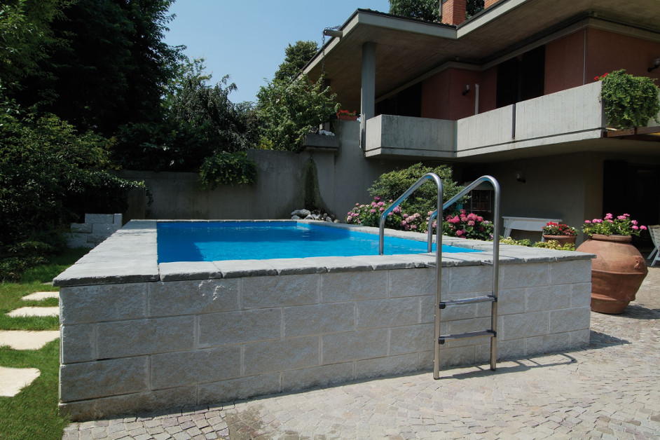Swimming Pool Mallorca Stein